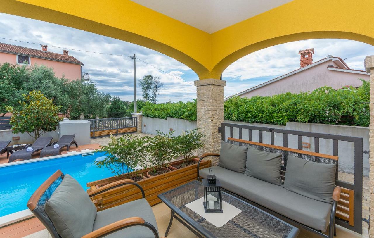 Villa Mala *