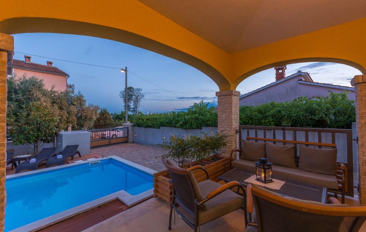 Mala Villa